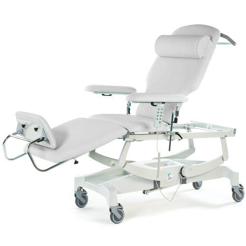 Poltrona per emodialisi elettrica - MG3490  - SEERS Medical - a 3 sezioni / con rotelle / Trendelenburg
