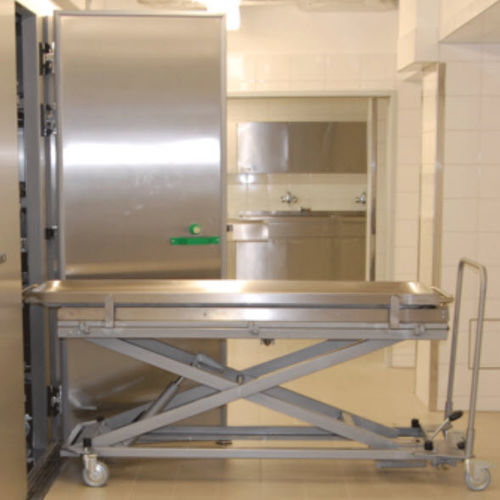 Cella mortuaria frigorifera per feretri - LKZ HS.DS - UFSK INTERNATIONAL GmbH & Co. KG - per più salme / a carico frontale / con carrelli di carico