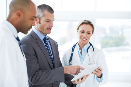 Sistema di gestione di dati - Oracle Cerner - per ospedale / automatizzato