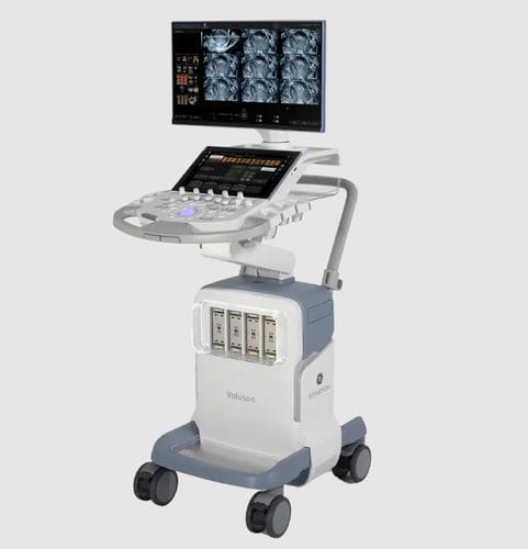 Ecografo su piattaforma - Voluson™ Signature 18 - GE Healthcare - per ecografia ginecologica ed ostetrica / in bianco e nero / con doppler a colori