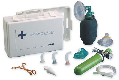 Kit medico per rianimazione manuale - 744/00 - Carlo De Giorgi