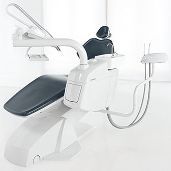 Riunito odontoiatrico con poltrona - Isoplus - EURODENT - con sistema di igiene / con portastrumenti / con illuminazione