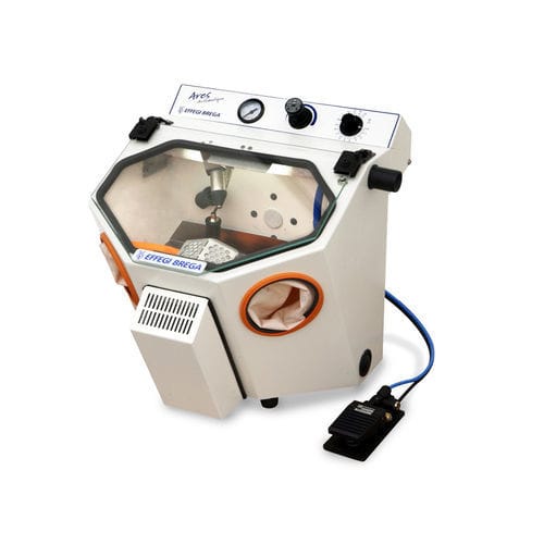 Sabbiatrice automatica - ARES AUTOMATIQUE - EFFEGI BREGA SRL - 1 serbatoio