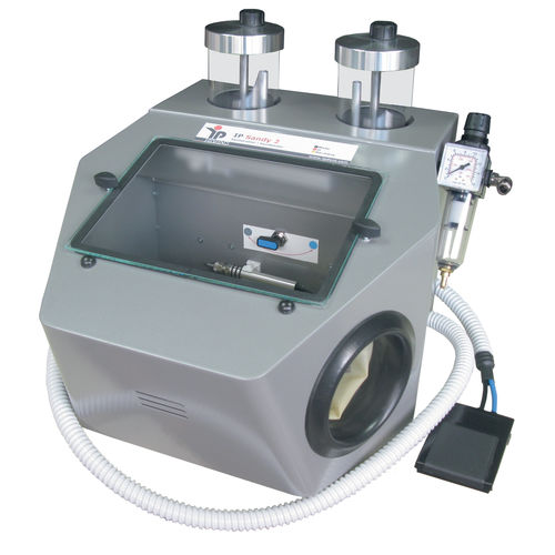Sabbiatrice pneumatica - IP Sandy 2  - IP Division (IP Dent) Technische Produkte GmbH - 2 serbatoi / di precisione / doppia cabina