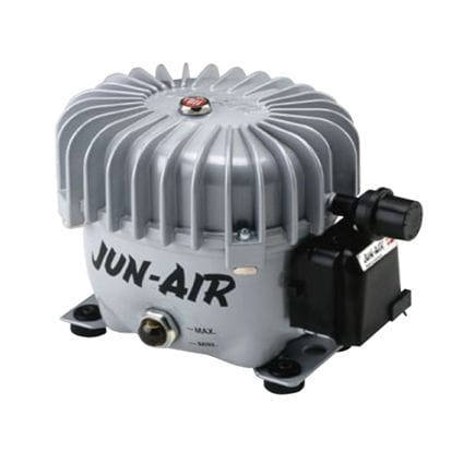 Compressore per odontoiatria - Motor 3 - JUN-AIR International A/S - lubrificato
