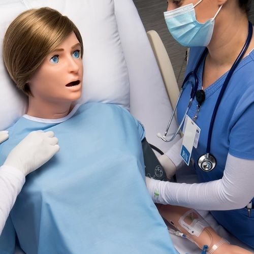 Simulatore di paziente Completo - SUSIE&reg; S2400 - Gaumard - per auscultazione / per cateterismo urinario / per RCP