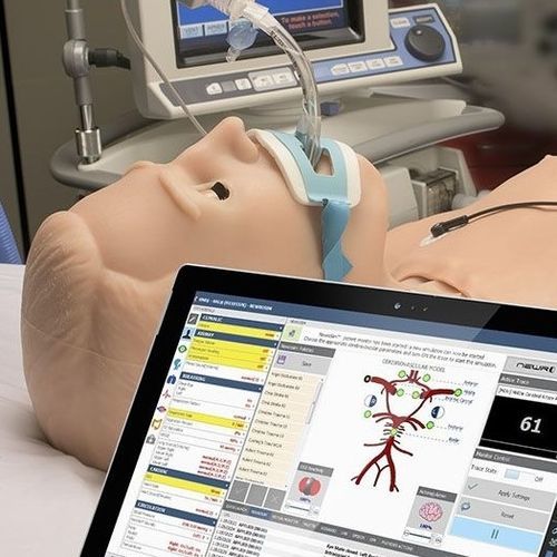 Manichino didattico traumatismo cranico - NewroSim™  - Gaumard - per assistenza generale / per terapia intensiva / di segnali vitali