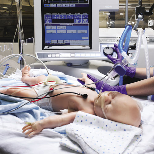 Simulatore di paziente neonata - SUPER TORY® S2220  - Gaumard - per gestione delle vie aeree / di monitoraggio / per RCP