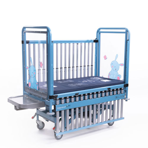 Letto medico - Inspiration 2 Cot   - Drive DeVilbiss Europe - elettrico / pediatrico / ad altezza regolabile