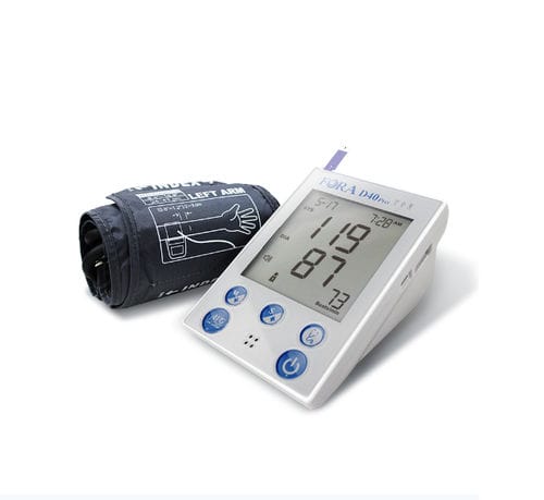 Sfigmomanometro elettronico automatico - D40 Pro - ForaCare Suisse AG - oscillometrico / a batteria ricaricabile / con bracciale adulti