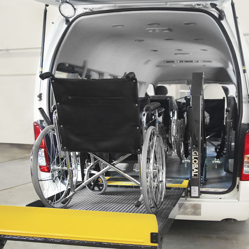 Veicolo per disabili furgone - smuhv - Paramed International - entrata posteriore