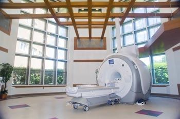 Finestra per MRI - ClearShield™ - ETS Lindgren - scorrevole / a schermatura RF