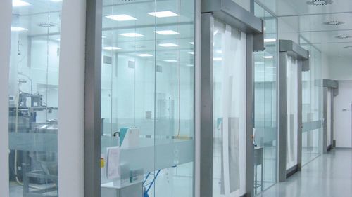 Porta a tenuta d'aria - RR300 Clean - ASSA ABLOY Entrance Systems Italy Srl - per l'industria farmaceutica / per camera bianca / avvolgibile