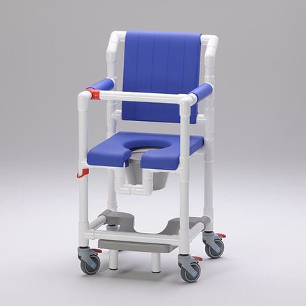 Sedia da doccia con braccioli - SCC 250 PPG SB AP ER - RCN Medizin - con rotelle / con poggiapiedi scorrevole / con apertura igienica