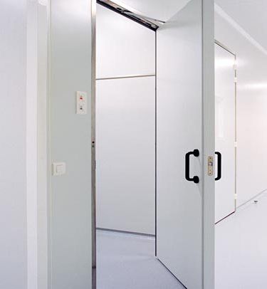 Porta di servizio - FLUSH - Tané Hermetic - per ospedale / da laboratorio / battente