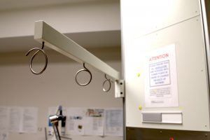 Guida di protezione - ESCO Medicon - con fissaggio al muro