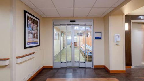 Porta per ospedale - Dura-Fit - Stanley Access Technologies - scorrevole / automatica