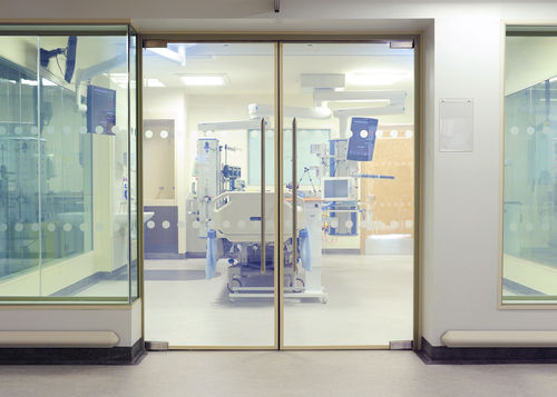 Porta per ospedale - Black-out Smartglass - SMARTGLASS - da laboratorio / battente / in vetro