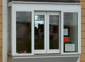 Finestra per laboratorio - Drive-Thru - Horton Doors - per ospedale / scorrevole / automatica