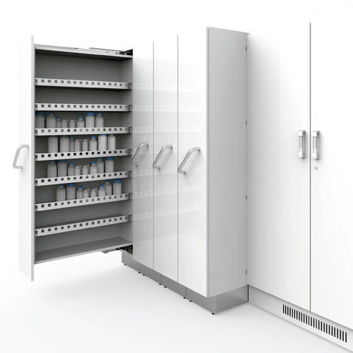 Armadio da laboratorio - Industrial Laborum Iberica - per farmacia