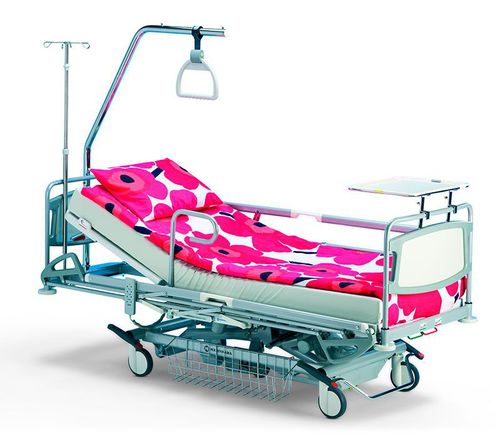 Letto da ospedale - Merivaara Carena - Lojer - manuale / Trendelenburg / con rotelle