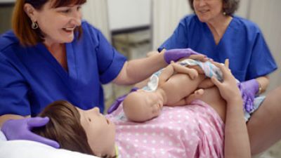 Simulatore di paziente di parto - Lucina - Elevate Healthcare - per cure ginecologiche / femminile / fetale