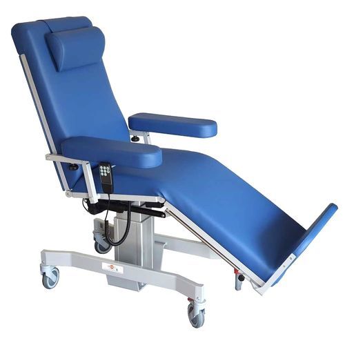 Poltrona elettrica per trattamenti clinici - VIRNA - 5.9 Care Weighing Systems - con poggiagambe / con poggiapiedi / ad altezza regolabile