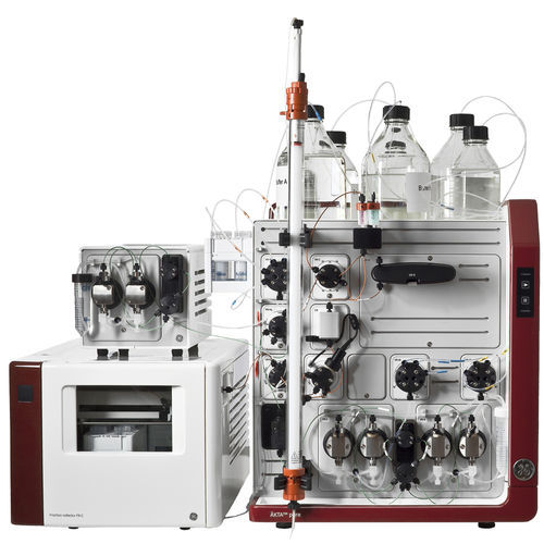 Sistema di cromatografia in liquidi - ÄKTA pure™ - GE Healthcare Life Sciences - per purificazione di proteine / UV / modulare