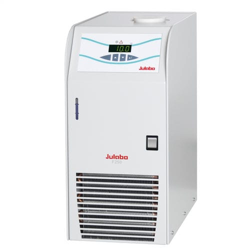 Dispositivo di raffreddamento da laboratorio compatto - F250 - JULABO GmbH - a ricircolo di sfere