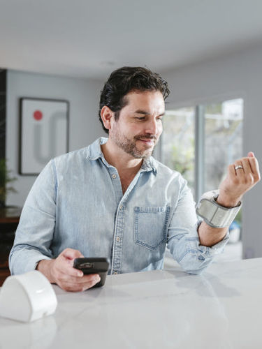 Sfigmomanometro elettronico automatico - Push - iHealth - oscillometrico / per polso / con connessione wireless