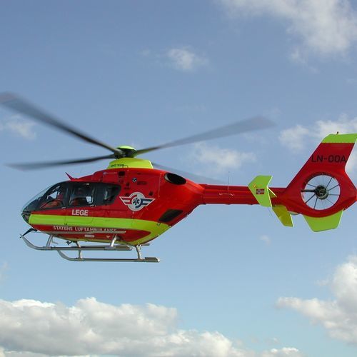 Aeroambulanza elicottero - H135 - Aerolite AG - per terapia intensiva / modulare