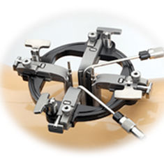 Divaricatore rachideo - Clover - Precision Spine - per chirurgia mininvasiva / per chirurgia ortopedica
