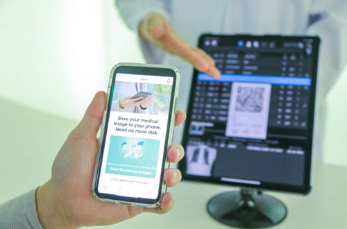 Applicazione iOS medica - FHR - EBM Technologies - per ospedale / per DICOM / di condivisione