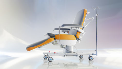 Poltrona per prelievo di sangue per chemioterapia - BasicLine3 - Bionic Medizintechnik - elettrica / inclinabile / Trendelenburg