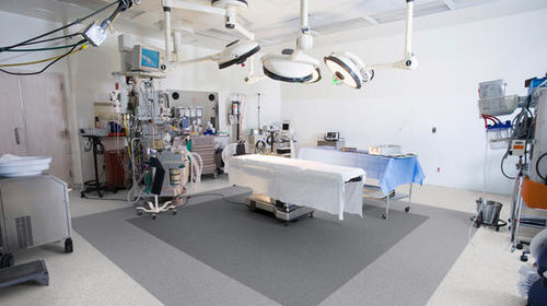 Pavimento in rame - iQ Toro SC  - TARKETT - in carbonio / in vinile / in PUR
