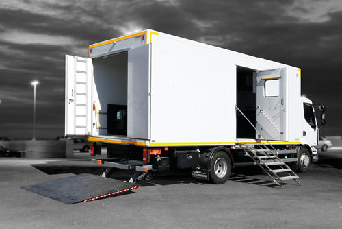 Unità mobile ospedaliera da laboratorio - toutenkamion - camion
