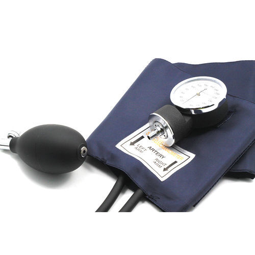 Sfigmomanometro aneroide - MC-20C - Wuxi Medcare Instrument Co., Ltd. - con bracciale adulti