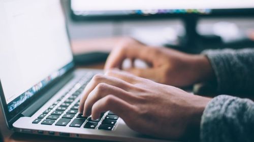 Software di gestione della manutenzione - ARIA  - CGM - di verifica / medico