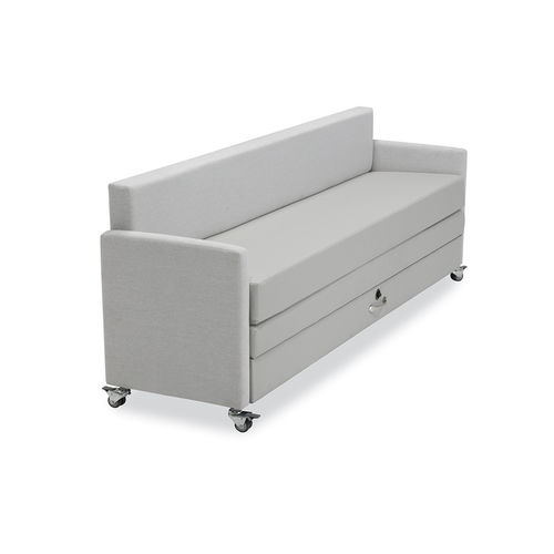Divano letto per camera di degenza - Sleeper Bench - IoA Healthcare - multiposto