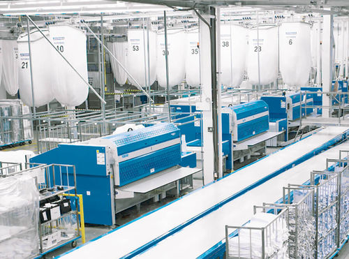 Piegatrice per lenzuola con sistema di impilamento - Blanket - Jensen-Group