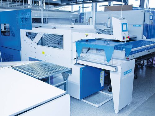 Piegatrice per lenzuola con sistema di impilamento - Concorde - Jensen-Group