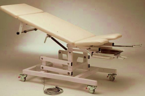 Lettino da visita ginecologico - Medico T14P - Fysiotech - pneumatico / ad altezza regolabile / a 3 sezioni