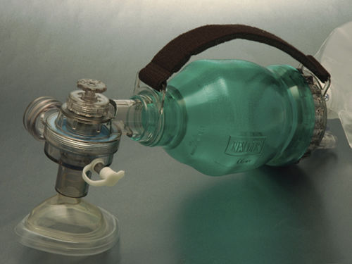 Rianimatore manuale neonatale - 4025 - BLS Systems Limited - con valvole di sovrapressione e PEEP / con maschera