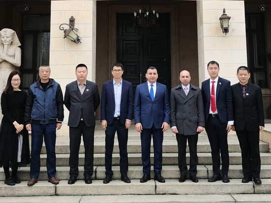 Visita all'ufficio dell'addetto militare dell'ambasciata egiziana in Cina