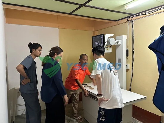 Il tecnico di radiologia YSENMED riceve buone recensioni dal veterinario tailandese