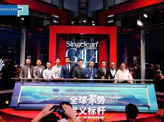 Figura 2: 2025 Singclean 1st International MedicalAesthetic Leaders Summit & Industry Quality Conference Launch Ceremony