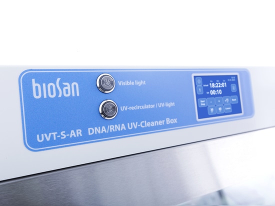Armadio PCR con display touchscreen