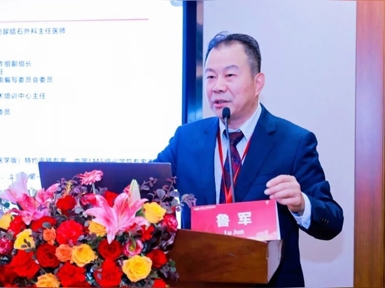 Jun Lu dà l'indirizzo