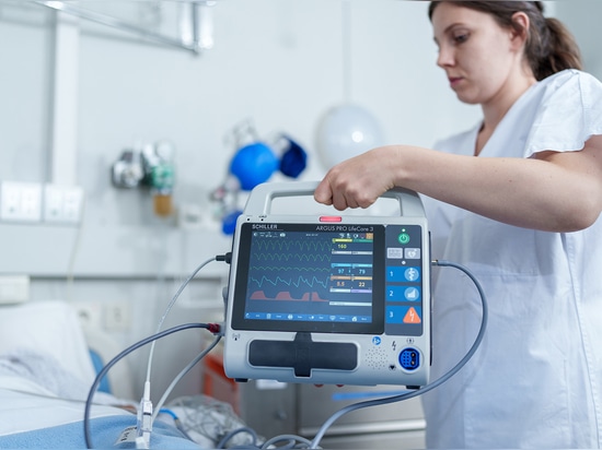 Il defibrillatore/monitor ARGUS PRO LifeCare 3 di SCHILLER: