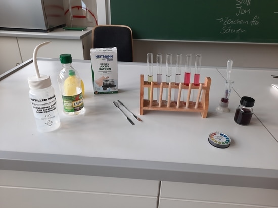 Una moderna tecnologia per la produzione di acqua ultrapura al servizio della formazione scientifica pratica
